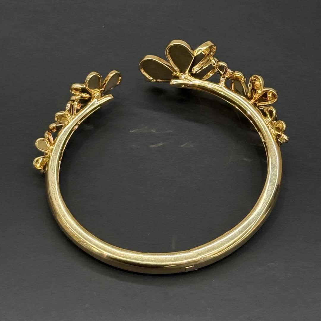 Van Cleef & Arpels Bracelet - Alhambra Design